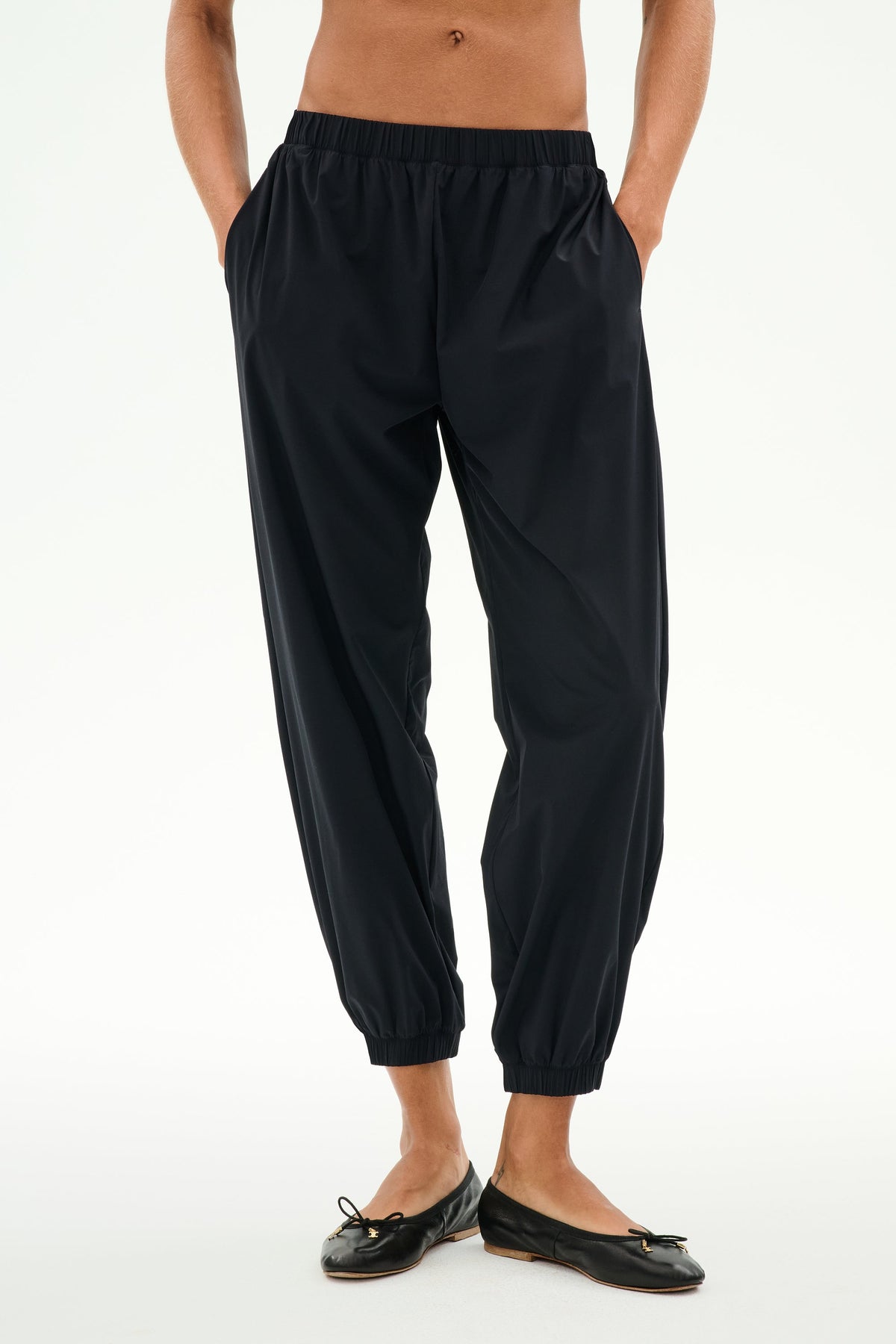 Splits59 Megan Woven Nylon Jogger with Piping in Black