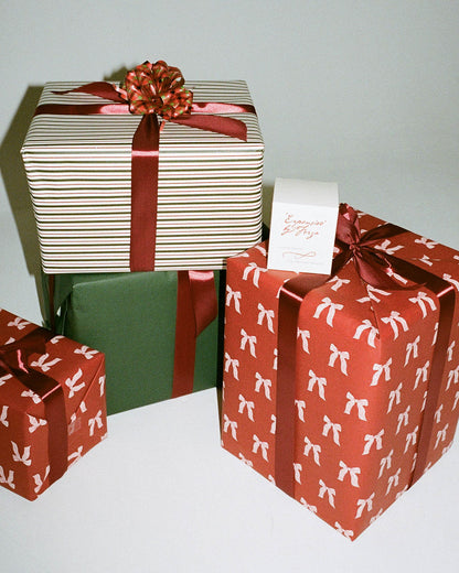 'EXPENSIVE' Holiday Edition: Ugly Christmas Sweater Candle