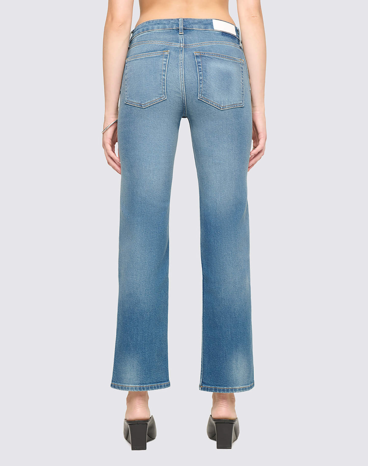 RE/DONE Slim Straight Crop Jeans in Melody Indigo