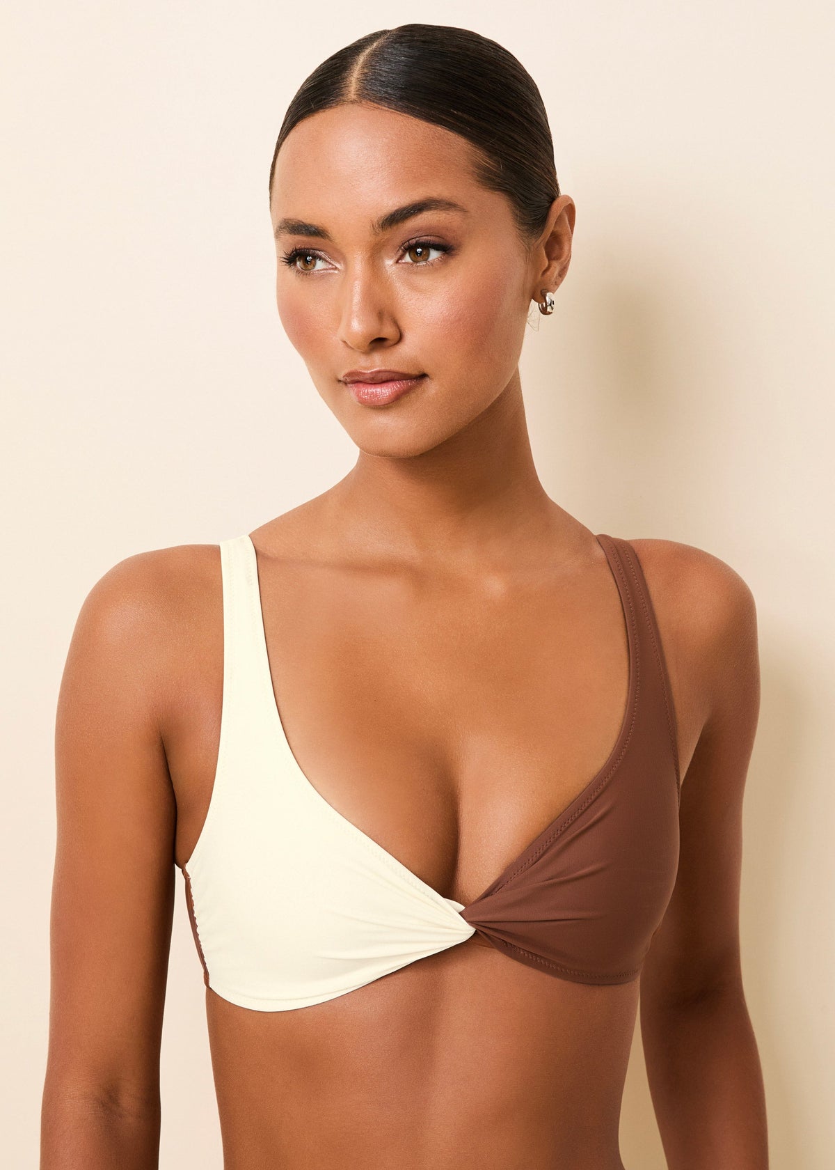 Solid & Striped Perrie Bikini Top in Coconut