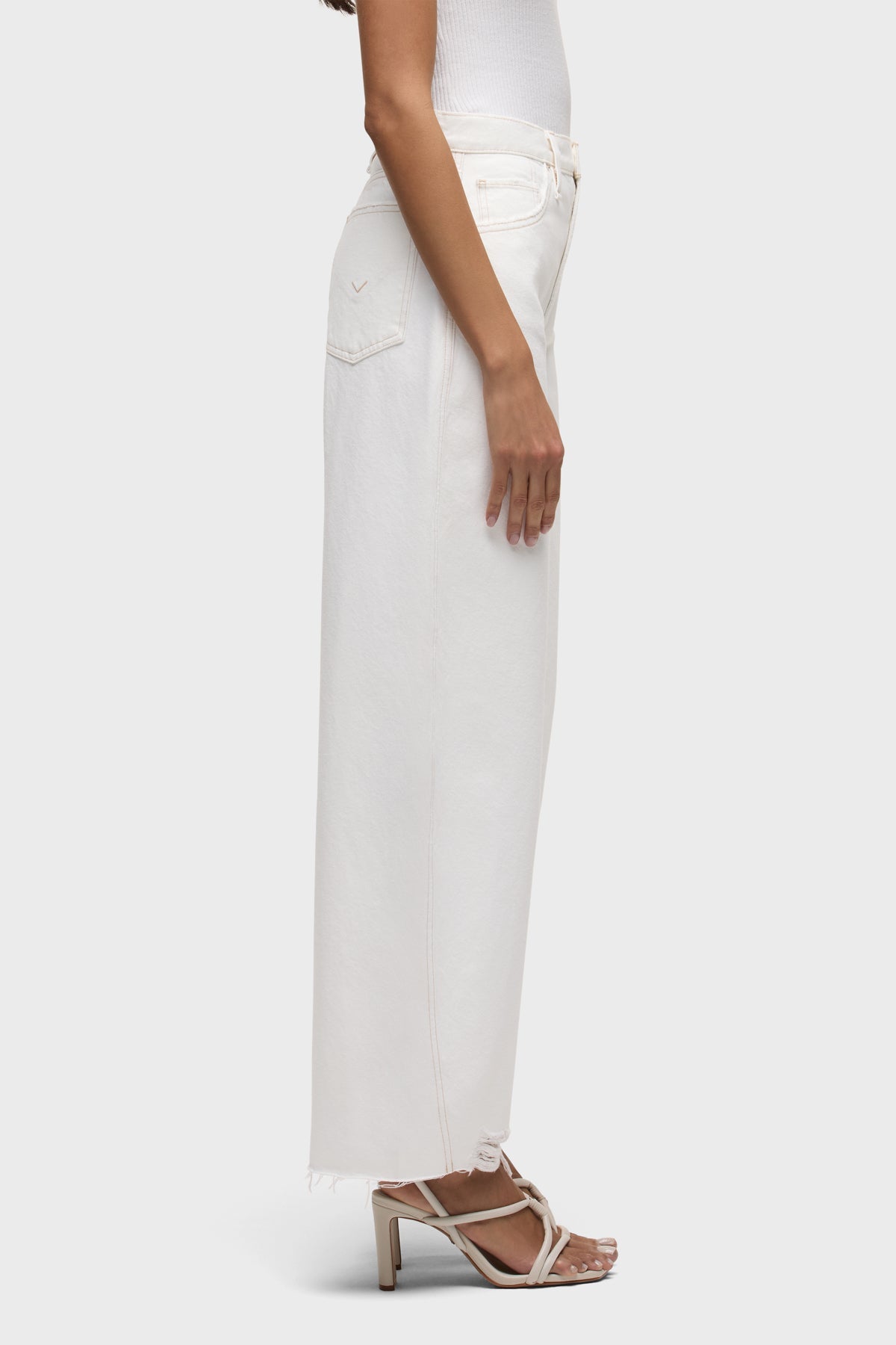 Hudson Bailey Relaxed Barrel Jean in White