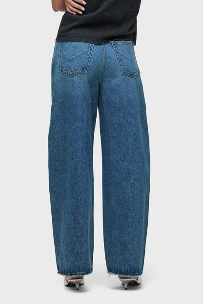 Hudson Bailey Relaxed Barrel Jean in Set Sail